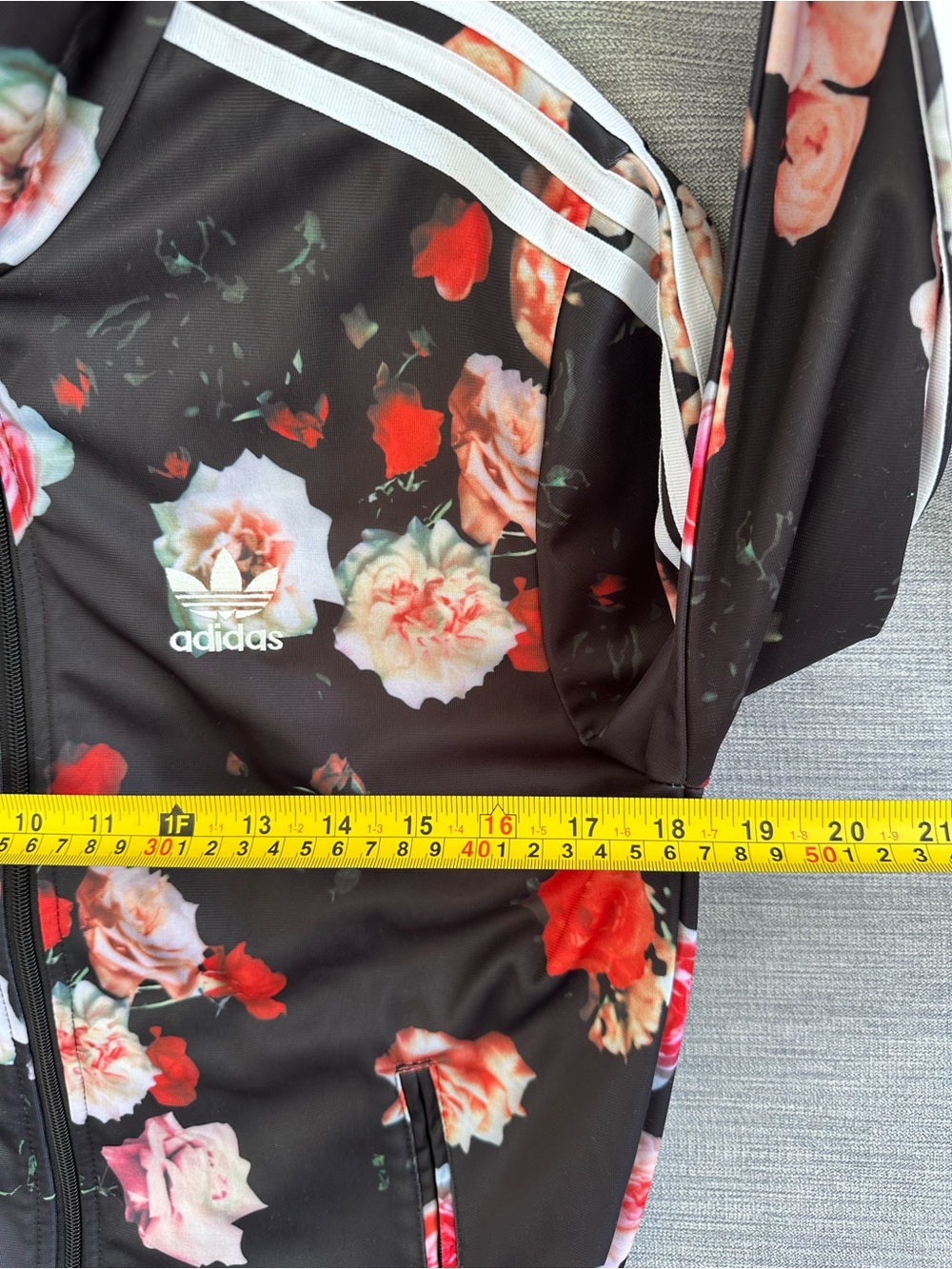 Adidas Firebird Roses Track Jacket - Picture 4 of 6